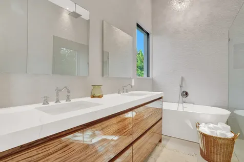 828 Nw 2nd Avenue Boca Raton FL 33432