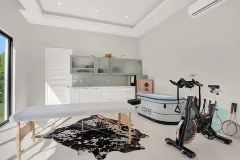 828 Nw 2nd Avenue Boca Raton FL 33432