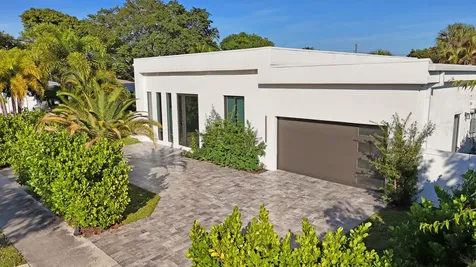 828 Nw 2nd Avenue Boca Raton FL 33432