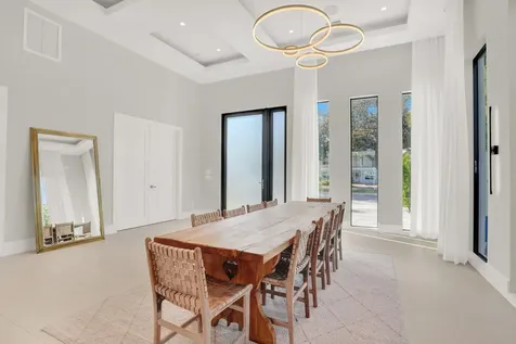 828 Nw 2nd Avenue Boca Raton FL 33432