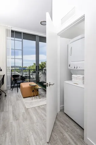 240 NW 25th Street Miami FL 33127