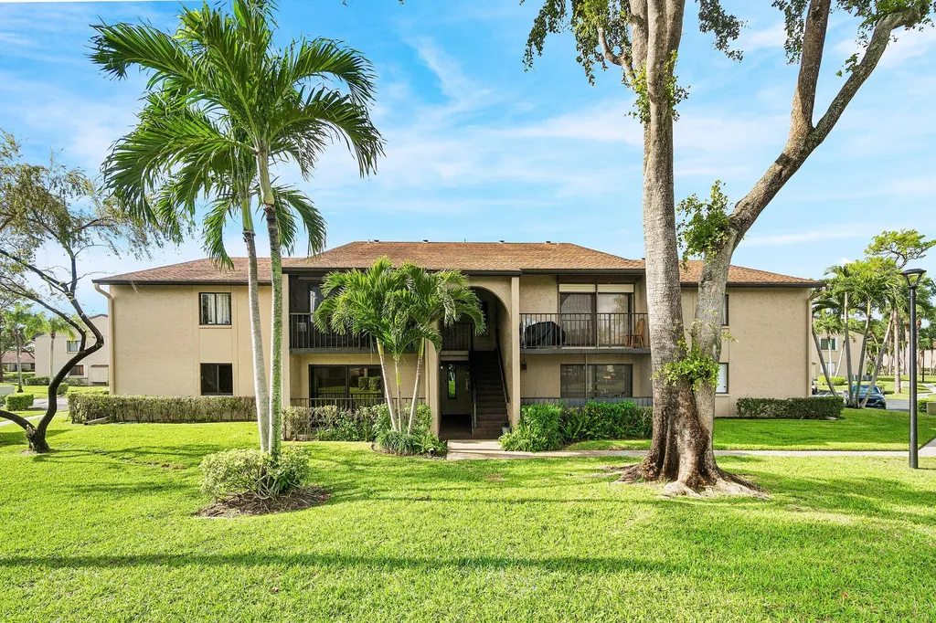 535 Shady Pine Way Greenacres FL 33415