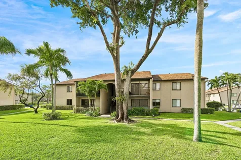 535 Shady Pine Way Greenacres FL 33415