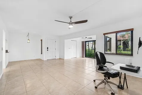 535 Shady Pine Way Greenacres FL 33415