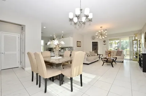 1897 Nw Cataluna Circle Port Saint Lucie FL 34986