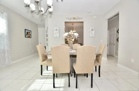 1897 Nw Cataluna Circle Port Saint Lucie FL 34986