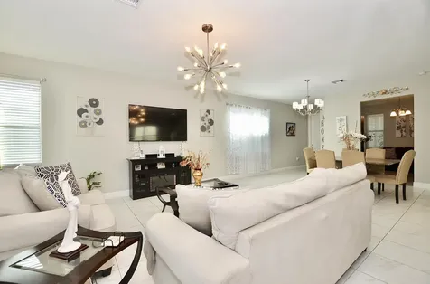 1897 Nw Cataluna Circle Port Saint Lucie FL 34986