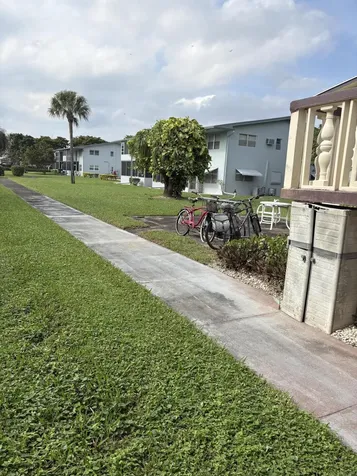 51 Waltham C West Palm Beach FL 33417