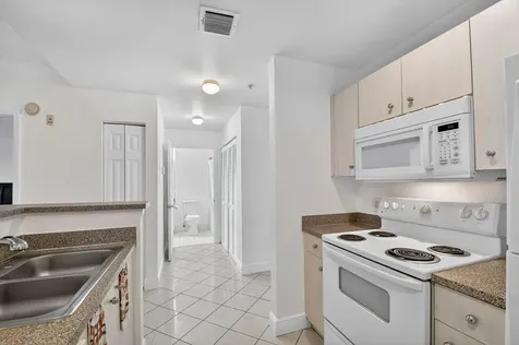 1805 N Flagler Drive West Palm Beach FL 33407
