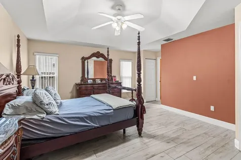 1501 N Palmway Lake Worth Beach FL 33460