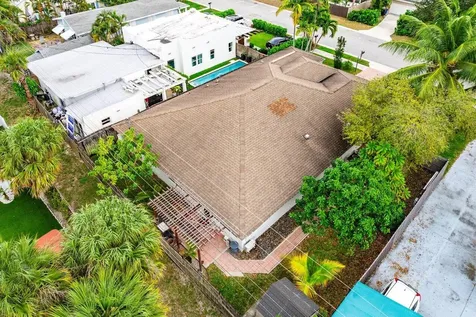 1501 N Palmway Lake Worth Beach FL 33460