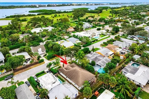 1501 N Palmway Lake Worth Beach FL 33460