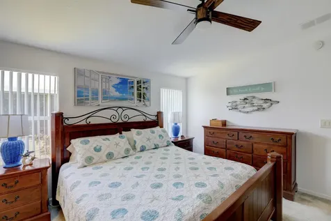 1068 Wren Circle Barefoot Bay FL 32976