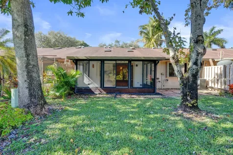 78 Mayfair Lane Boynton Beach FL 33426