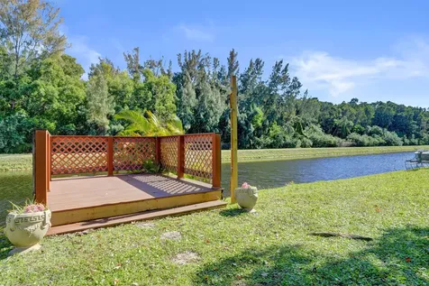 78 Mayfair Lane Boynton Beach FL 33426