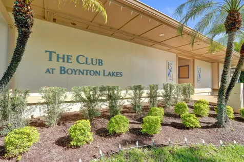 78 Mayfair Lane Boynton Beach FL 33426