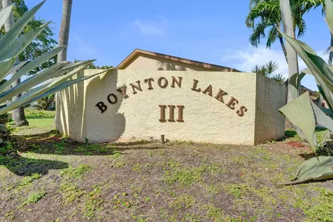 78 Mayfair Lane Boynton Beach FL 33426