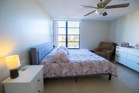 4 Royal Palm Way Boca Raton FL 33432