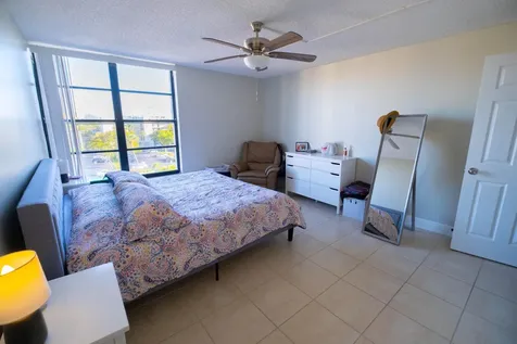 4 Royal Palm Way Boca Raton FL 33432