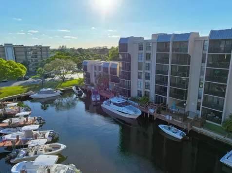 4 Royal Palm Way Boca Raton FL 33432