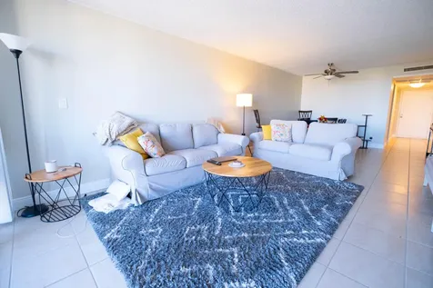 4 Royal Palm Way Boca Raton FL 33432