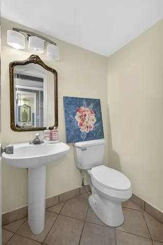 127 Southampton B West Palm Beach FL 33417