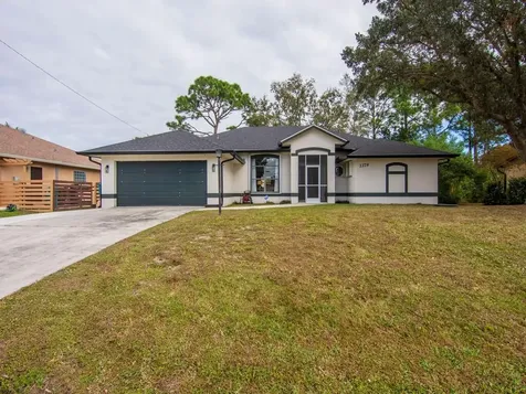 2279 Sw Franklin Street Port Saint Lucie FL 34953