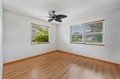 5345 Se 52nd Avenue Stuart FL 34997