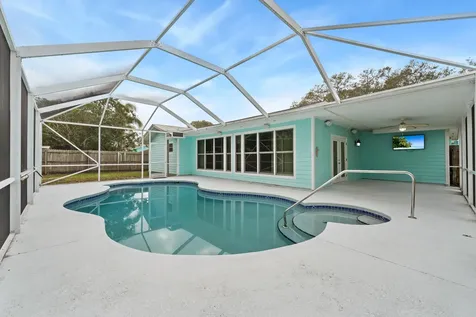 5345 Se 52nd Avenue Stuart FL 34997