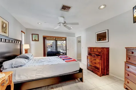 1059 Wynndale Way Lantana FL 33462