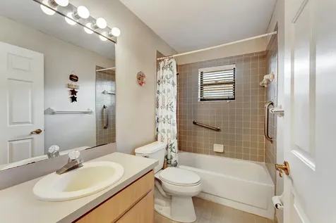 1059 Wynndale Way Lantana FL 33462