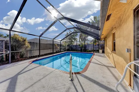 1059 Wynndale Way Lantana FL 33462