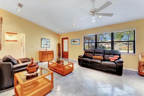 1059 Wynndale Way Lantana FL 33462