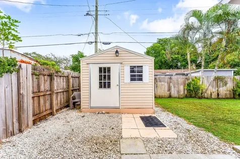 2800 Ne 8th Avenue Pompano Beach FL 33064