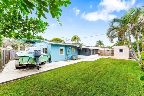 2800 Ne 8th Avenue Pompano Beach FL 33064