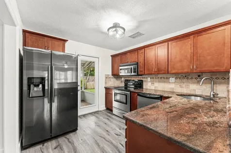 2800 Ne 8th Avenue Pompano Beach FL 33064