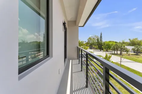 239 Ne 11th Street Delray Beach FL 33444