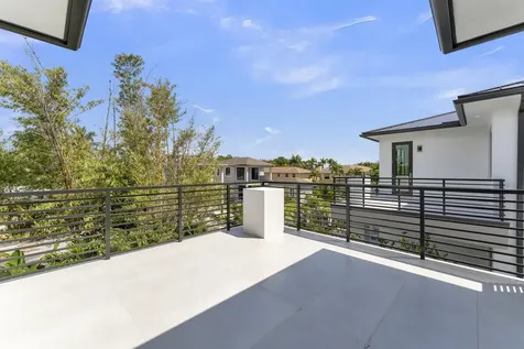 239 Ne 11th Street Delray Beach FL 33444