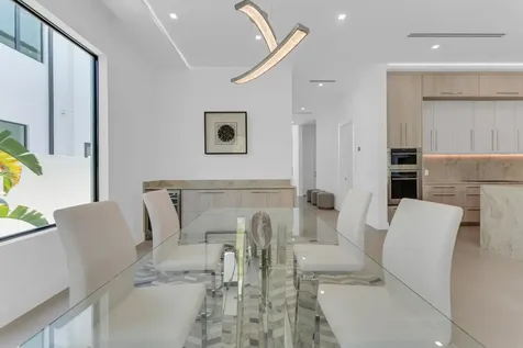 239 Ne 11th Street Delray Beach FL 33444
