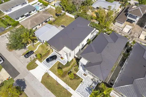 239 Ne 11th Street Delray Beach FL 33444