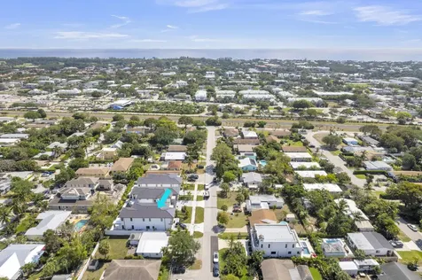 239 Ne 11th Street Delray Beach FL 33444