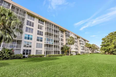 2851 S Palm Aire Drive Pompano Beach FL 33069
