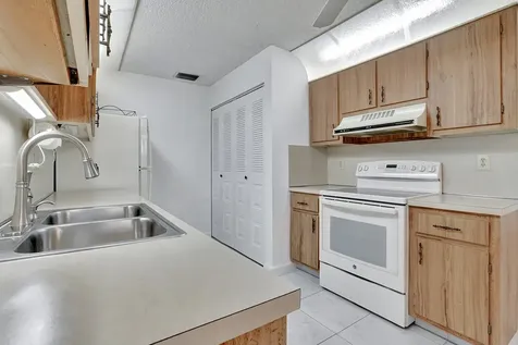 3438 Theo Way West Palm Beach FL 33417