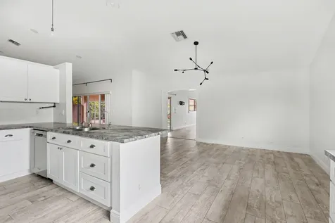 9208 Sun Pointe Drive Boynton Beach FL 33437