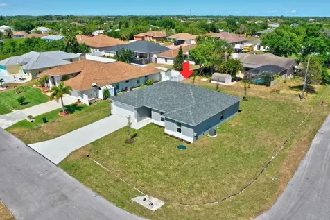 381 Sw Todd Avenue Port Saint Lucie FL 34983