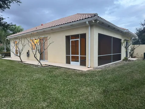 10960 SW Fall Creek Drive Port Saint Lucie FL 34987