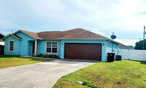1632 SE Chello Lane Port Saint Lucie FL 34983