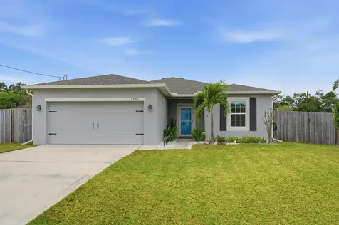 2220 Se Lucaya Street Port Saint Lucie FL 34952
