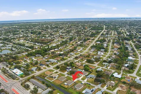 2220 Se Lucaya Street Port Saint Lucie FL 34952
