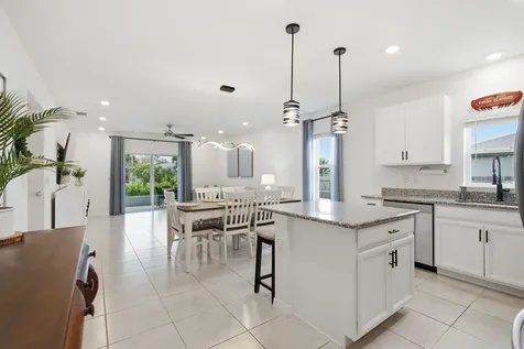 2220 Se Lucaya Street Port Saint Lucie FL 34952